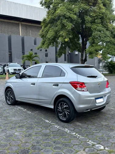 Chevrolet Onix Hatch LS 1.0 8V Flex Power Mec. 4P 2016