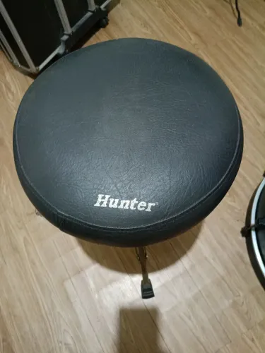 Banco de bateria Hunter confortável