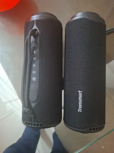 Caixa de som tronsmart alta qualidade 40w reais 250R$ cada uma