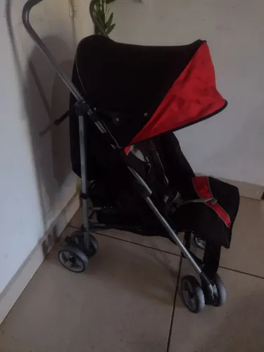 Carrinho de bebê passeio 