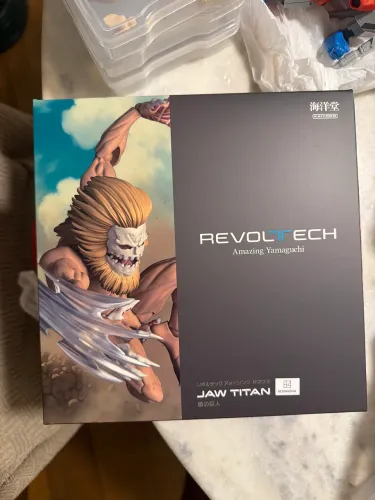 Mandíbula - Attack on Titan Revoltech