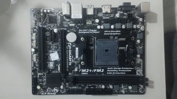 Placa Mãe FM2+ COM DEFEITO