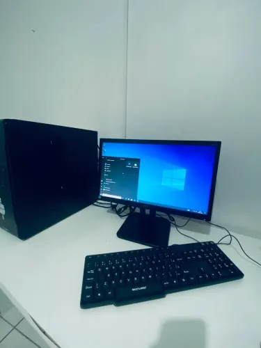 Pc 8 ram , amd 3.20 , teclado mouse , e tela