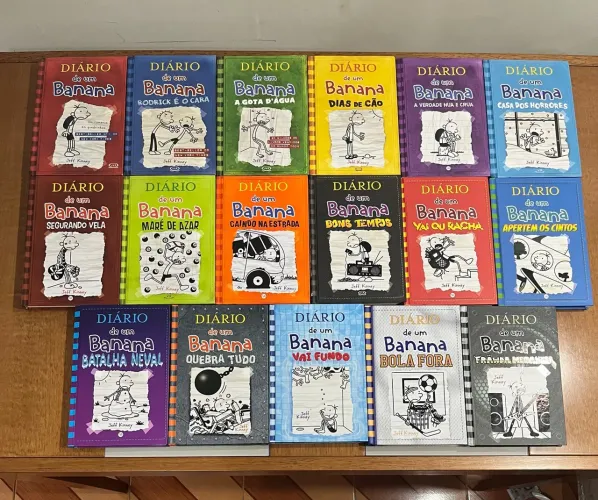 Coleção de Livros - Diário de um Banana (Volumes 1 ao 17)
