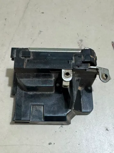 Fechadura da porta acello! 815
