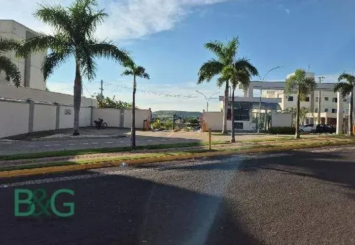 Apartamento com 2 dormitórios à venda, 39 m² por R$ 94.815,14 - Vila Ramos de Freitas - Pr