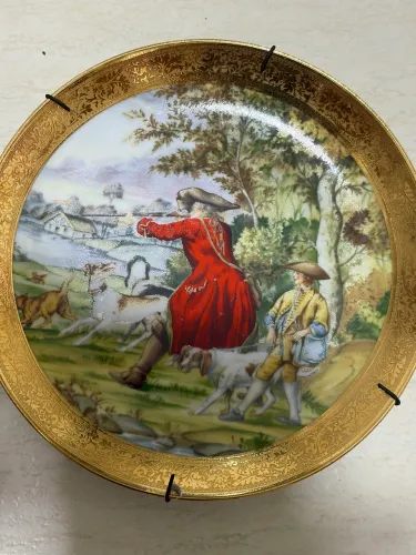 Peça original francesa Limoges, porcelana artística M.A.B.A., com etiquetas de época.