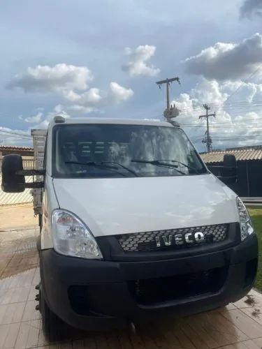 Iveco Daily Truck CD 2014 Diesel | Cabine Dupla | Pronta para Trabalhar!