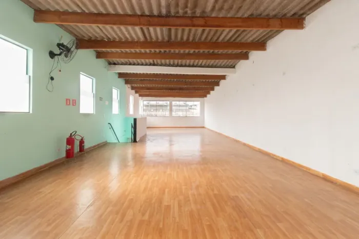 Sobreloja na Avenida Inconfidência Mineira, 1643 - 2° andar 120 m²