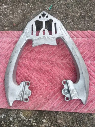 Suporte para bagageiro/bauleto- CB 300