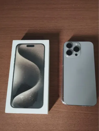 Iphone 15 pro max - com caixa