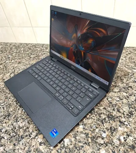 Notebook Dell i7 11° Ger - Memória 8GB - 256GB SSD NVMe - Vídeo Iris Xe Graphics - Bat. 3h