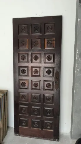 Vendo Porta madeira maciça, em Peroba Rosa