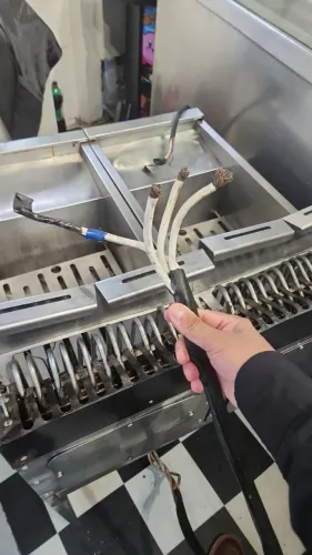 Conserto de refrigeração e ar condicionado técnico especialista
