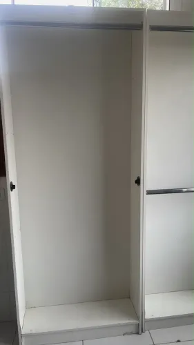 Armário branco dois varões arara