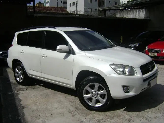 Toyota RAV4 2.4 4X2 16V 170cv Aut. 2011