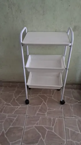 Carrinho auxiliar estética