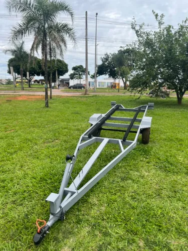 Carretinha para Barco 5 Metros Modelo Forte - Reboque