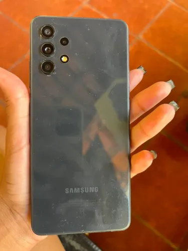 Vendo Samsung A32 semi novo 