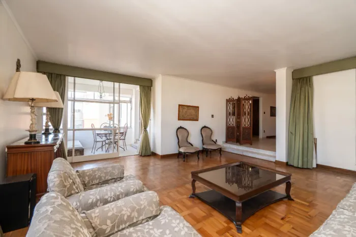 Apartamento para venda em Morro dos Ingleses com 3 quartos, sendo 1 suíte, 220m²