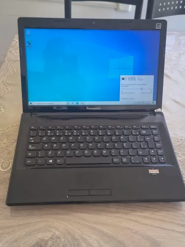 Notebook Lenovo muito conservado e barato