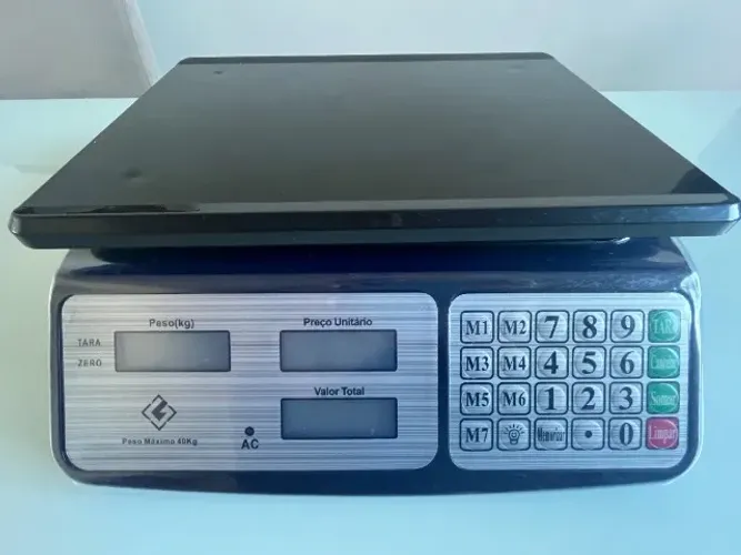 Balança eletrônica nova - 40 kilos. Display LCD 