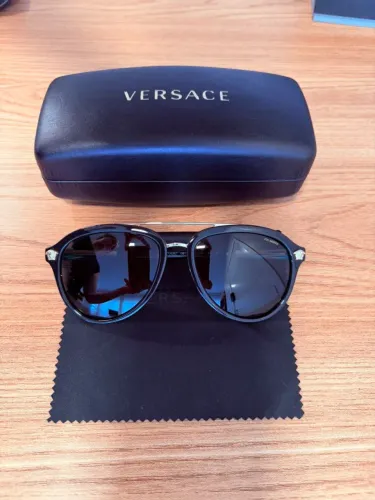 Óculos de sol feminino Versace