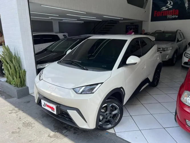 BYD Dolphin EV (Elétrico) 2025