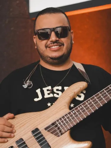 Contrabaixo cort b5