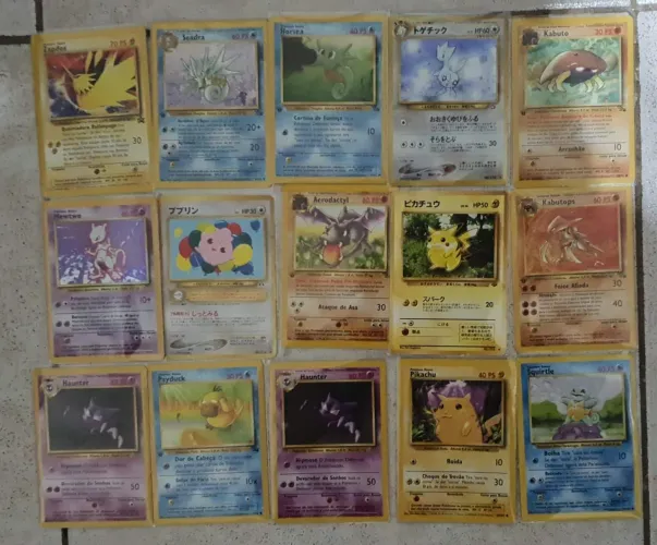 Lote com 45 cartas vintages, especiais, First Editions e japonesas