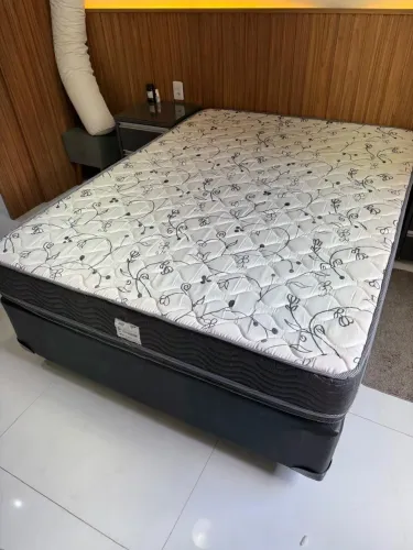 Cama de casal Ortobom completa - base + colchão