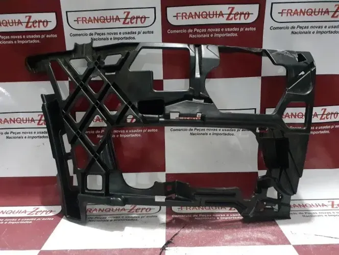 Suporte farol de milha Golf 2015/ lado direito