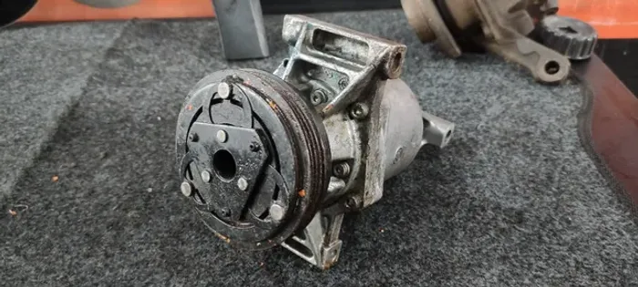 Compressor de Ar Renault Sandero/Logan 1.0 12v 3cc