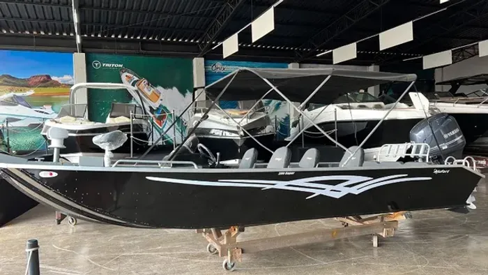 Lancha modelo Marajo 19 Elegance - Ñ e calaça/PetyBrasil/