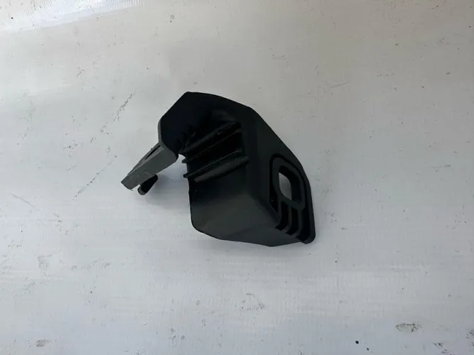 Guia Orelha Farol Direito Bmw 320i 328i 2013 2014 2015 2016 2017 2018