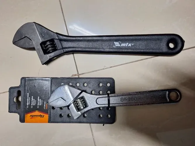 2 chaves inglesa 8" e 12" novas