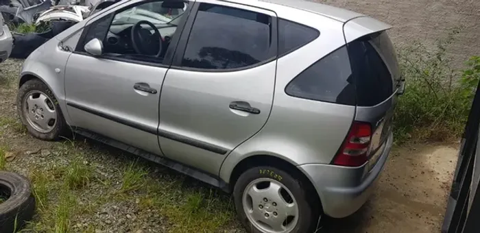 sucata classe a 190 aut. 2003  - retirada de peças