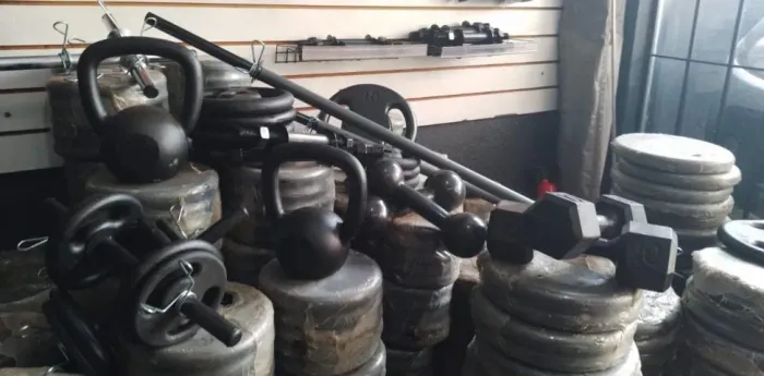 pesos anilhas barras halteres