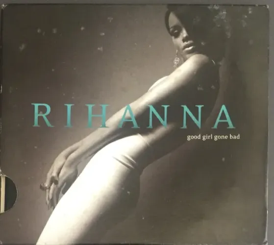 4 CDs Internacionais - Bob Marley, Rihanna e mais