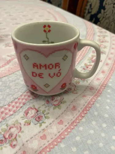 Caneca Amor de Vó em Cerâmica