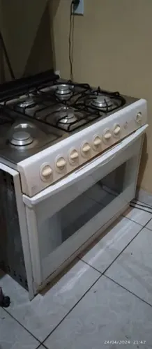 Fogão conservado