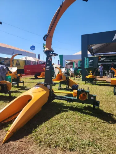 Forrageira Colhedeira Max gold premier para trator
