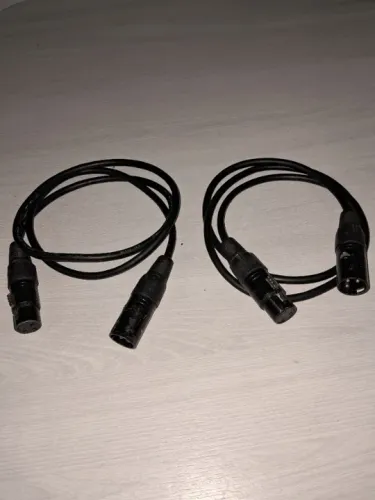 Cabos XLR 1,2m, usado para iluminação.