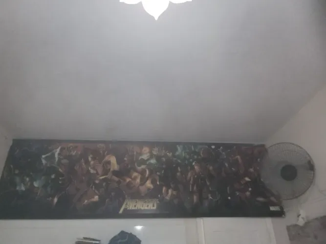 Poster com moldura avengers