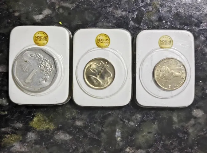Coleção de Moedas do Mundo - 3 Unidades
