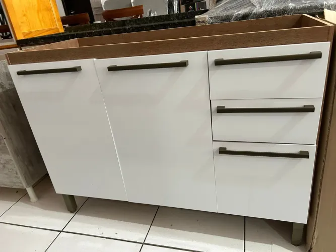 Armário de cozinha  Novoem MDF