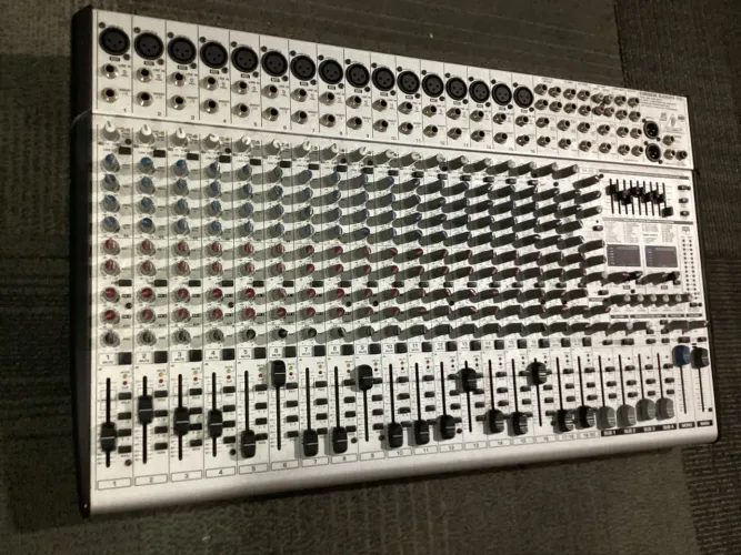 Mesa Behringer Sl2442fx