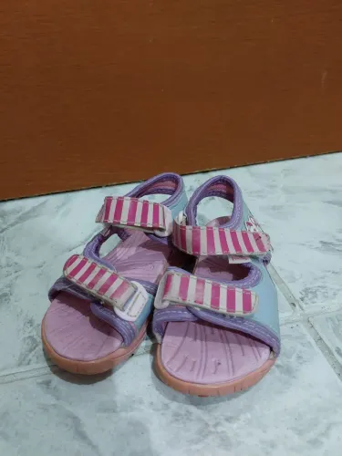 Sandalia infantil- Tamanho 23