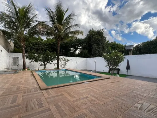 Vendo Casa na Colônia Agrícola Águas Claras