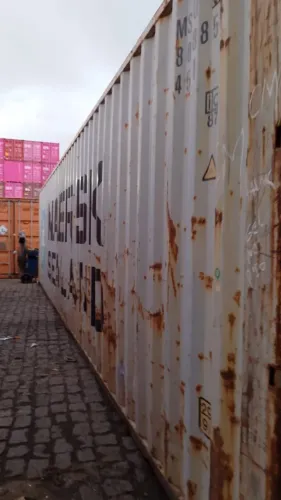 PORTO SUAPE CONTAINERS A VENDA 